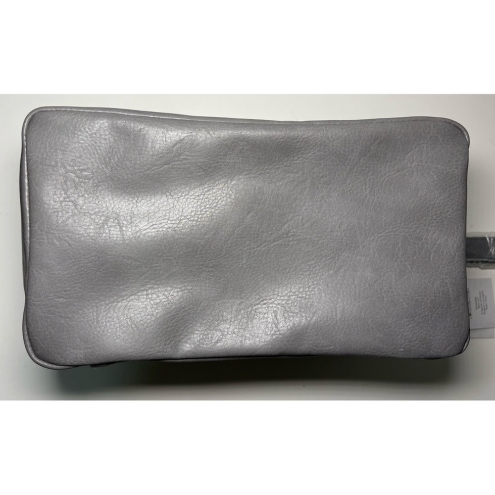BEIS The Dopp Kit Slate Travel Makeup Bag Case Organizer Toiletry Bag Zip Close - Picture 5 of 6
